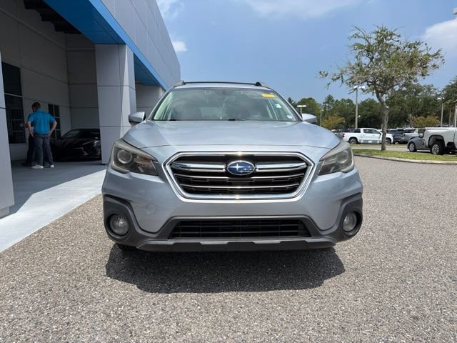 Used 2019 Subaru Outback 2.5i Limited AWD/4WD image 2
