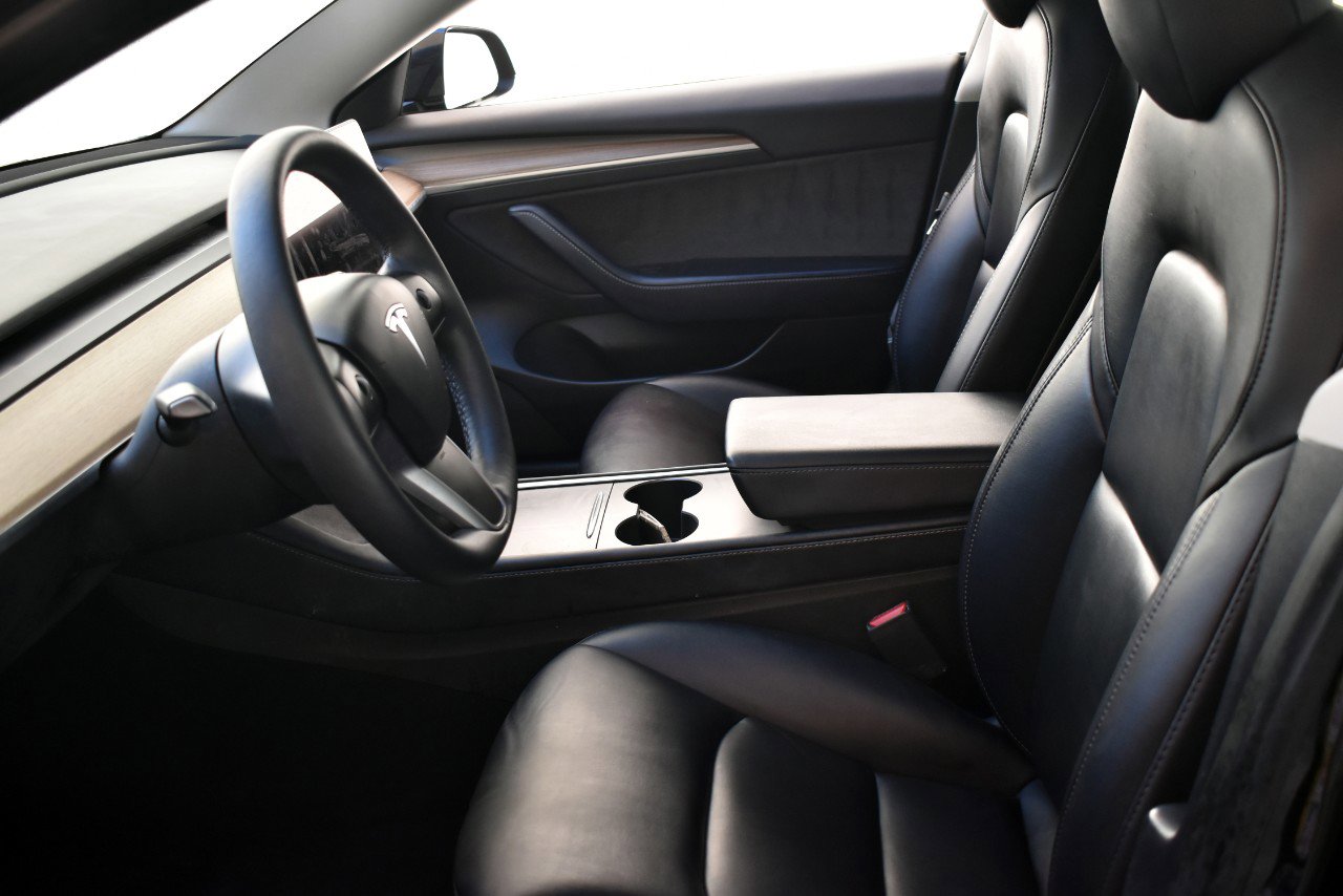 Used 2022 Tesla Model 3 Standard Range RWD image 12