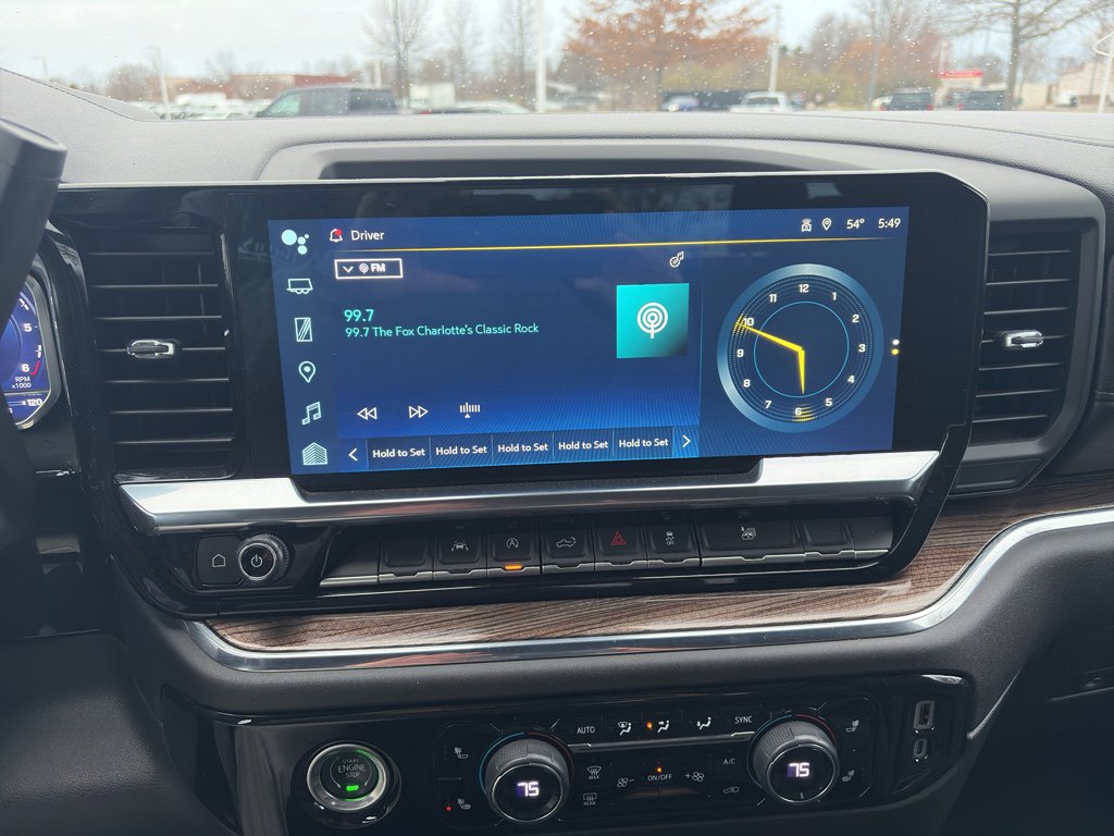 Used 2024 Chevrolet Silverado 1500 LT image 11