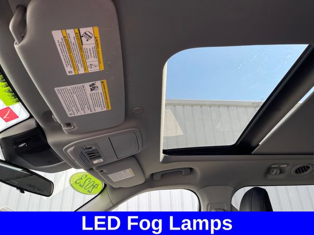 Used 2023 Ford Explorer XLT w/ Equipment Group 202A AWD/4WD image 19