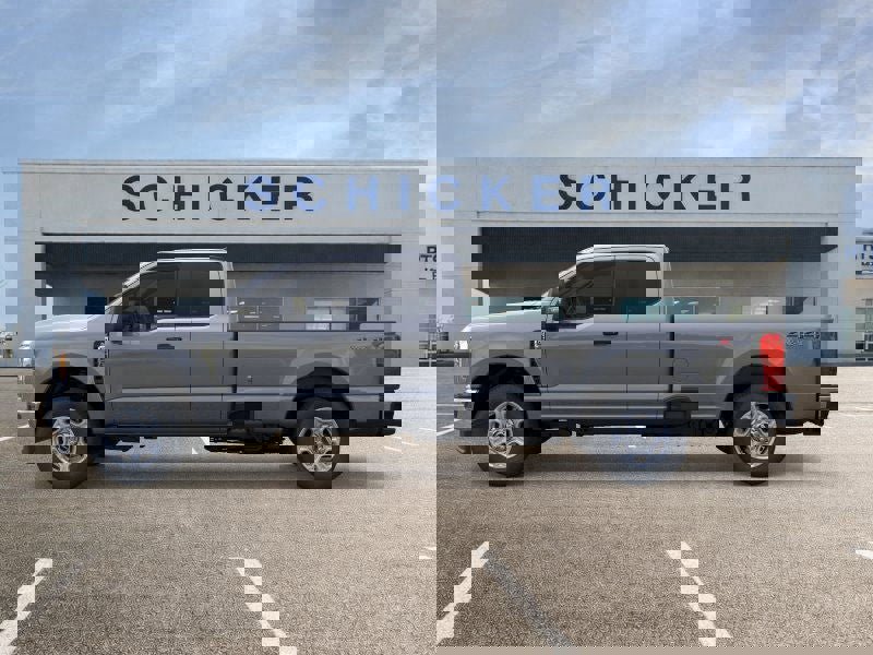 New 2026 Ford F350 XLT image 3