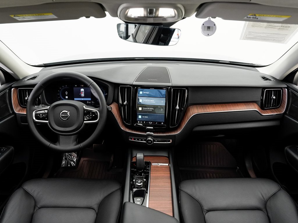 Used 2024 Volvo XC60 T8 Plus image 20