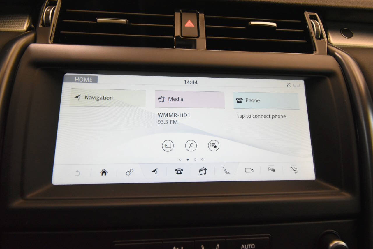 Used 2020 Land Rover Discovery Landmark AWD/4WD image 25