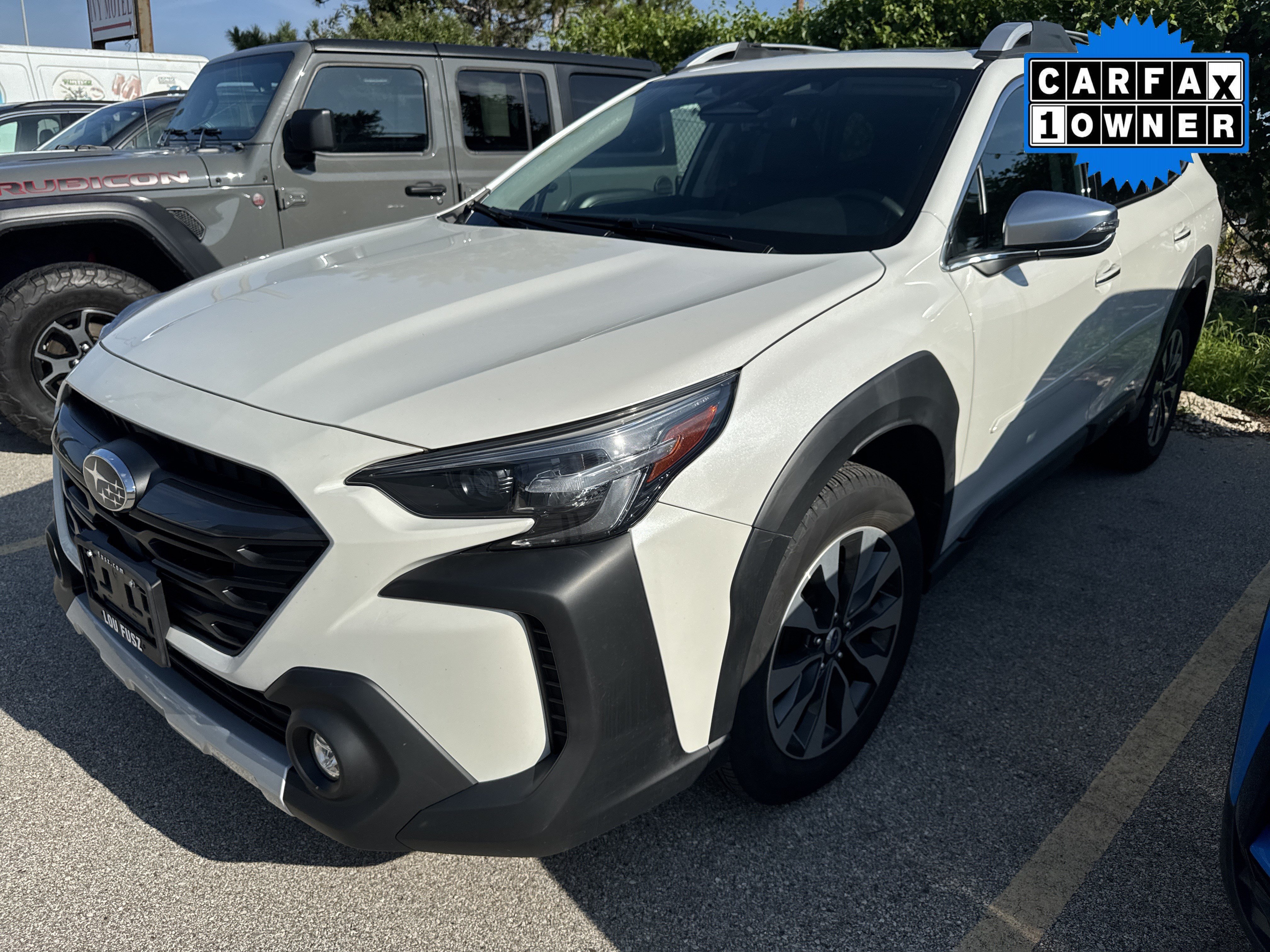 Used 2024 Subaru Outback Touring AWD/4WD image 2
