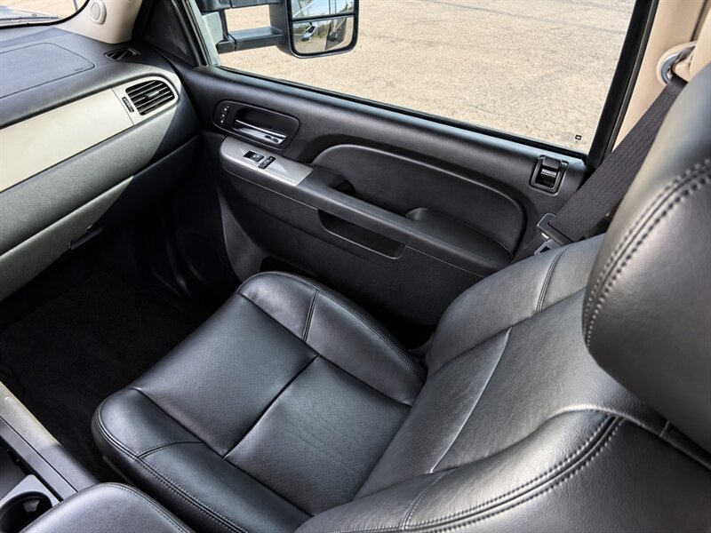 Used 2013 Chevrolet Silverado 3500 LTZ w/ LTZ Plus Package AWD/4WD image 17