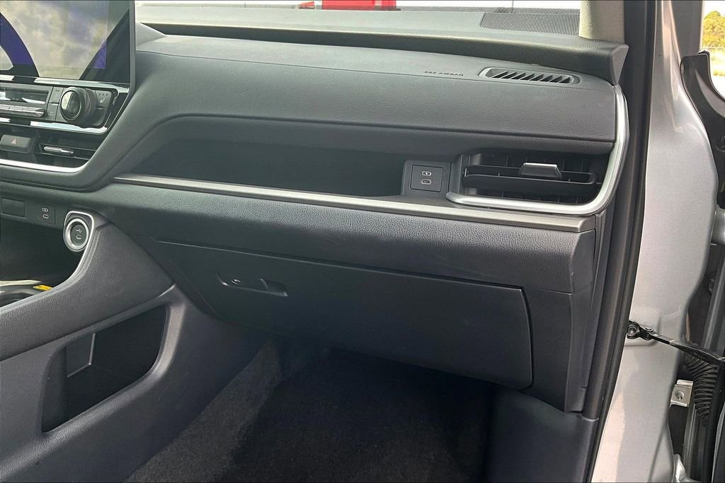 Used 2025 Toyota Grand Highlander FWD image 19