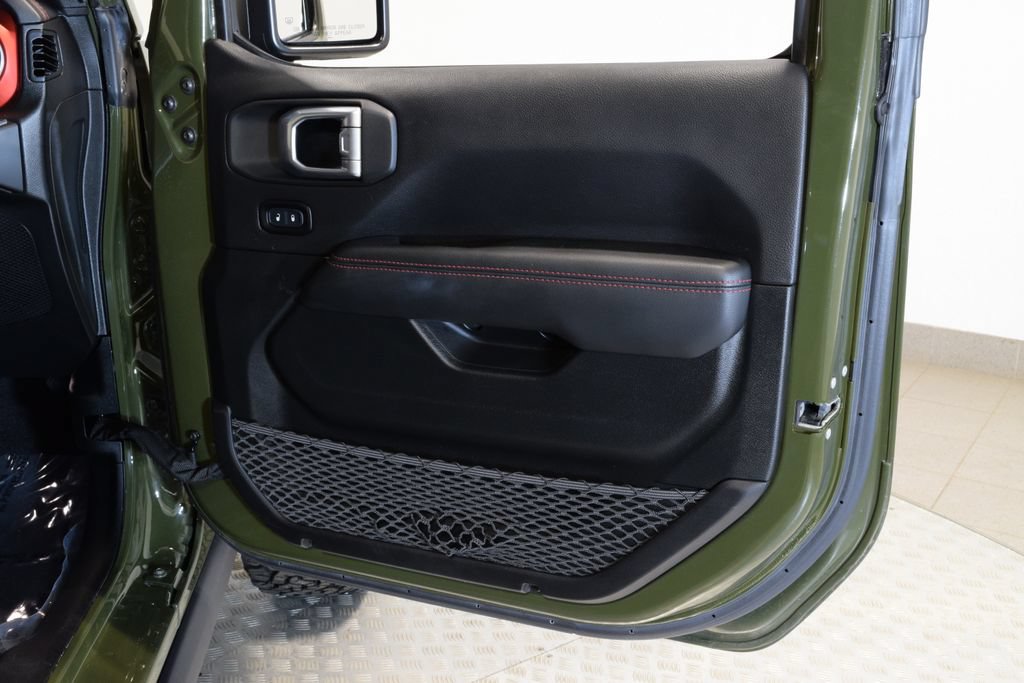 Used 2021 Jeep Wrangler Unlimited Rubicon AWD/4WD image 33