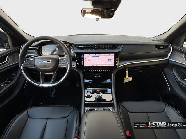 New 2026 Jeep Grand Cherokee Limited image 9