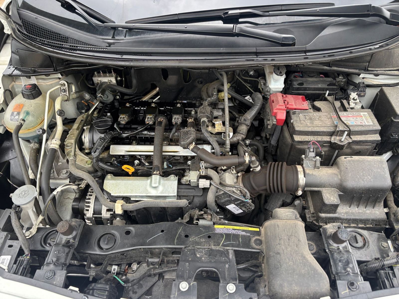 Used 2025 Nissan Versa SV image 30