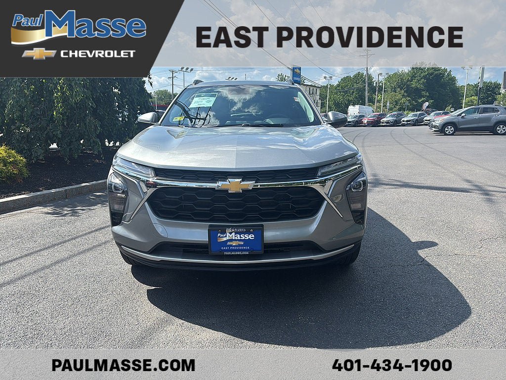 Certified 2024 Chevrolet Trax LT w/ LT Convenience Package FWD image 2