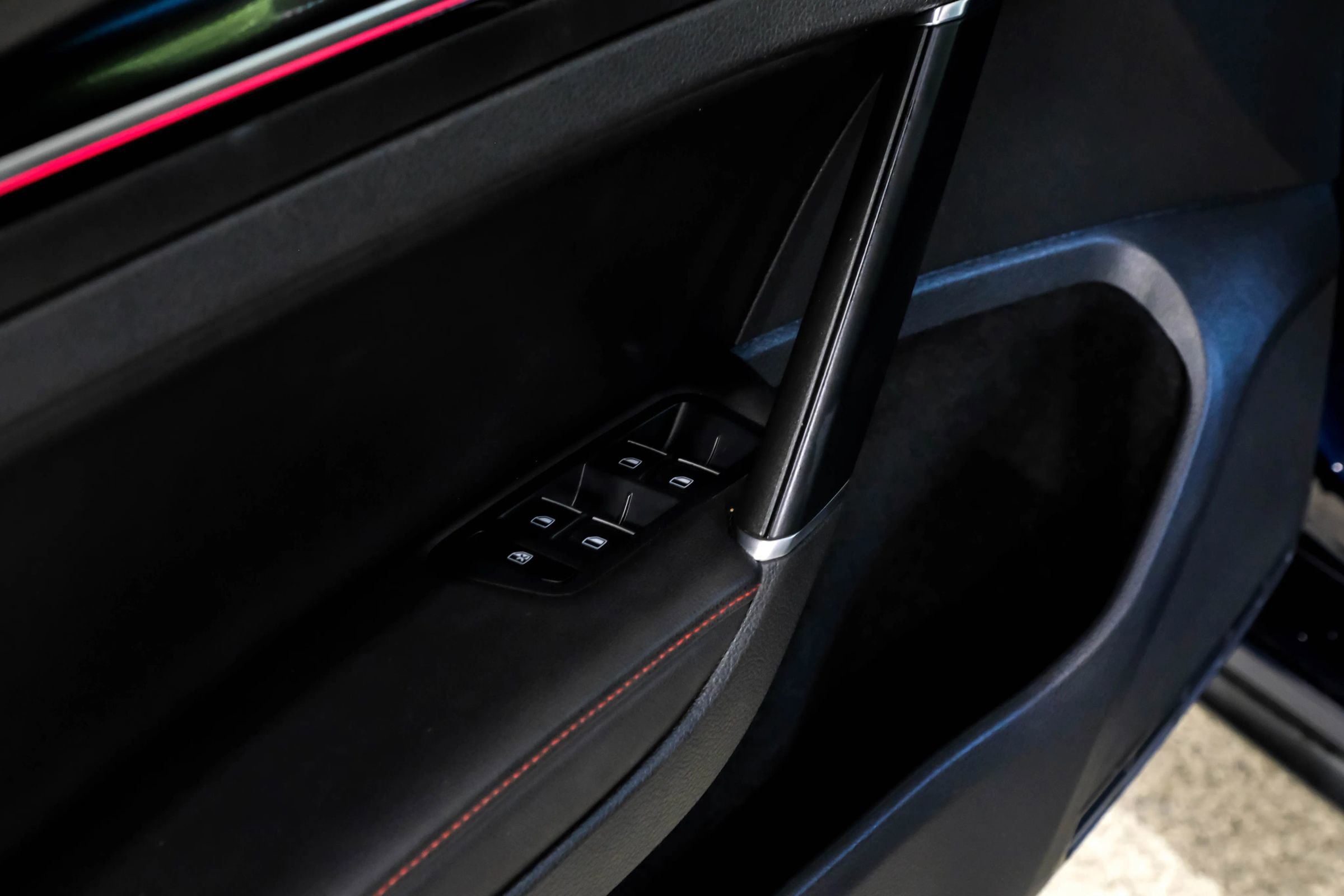 Used 2015 Volkswagen GTI SE FWD image 51