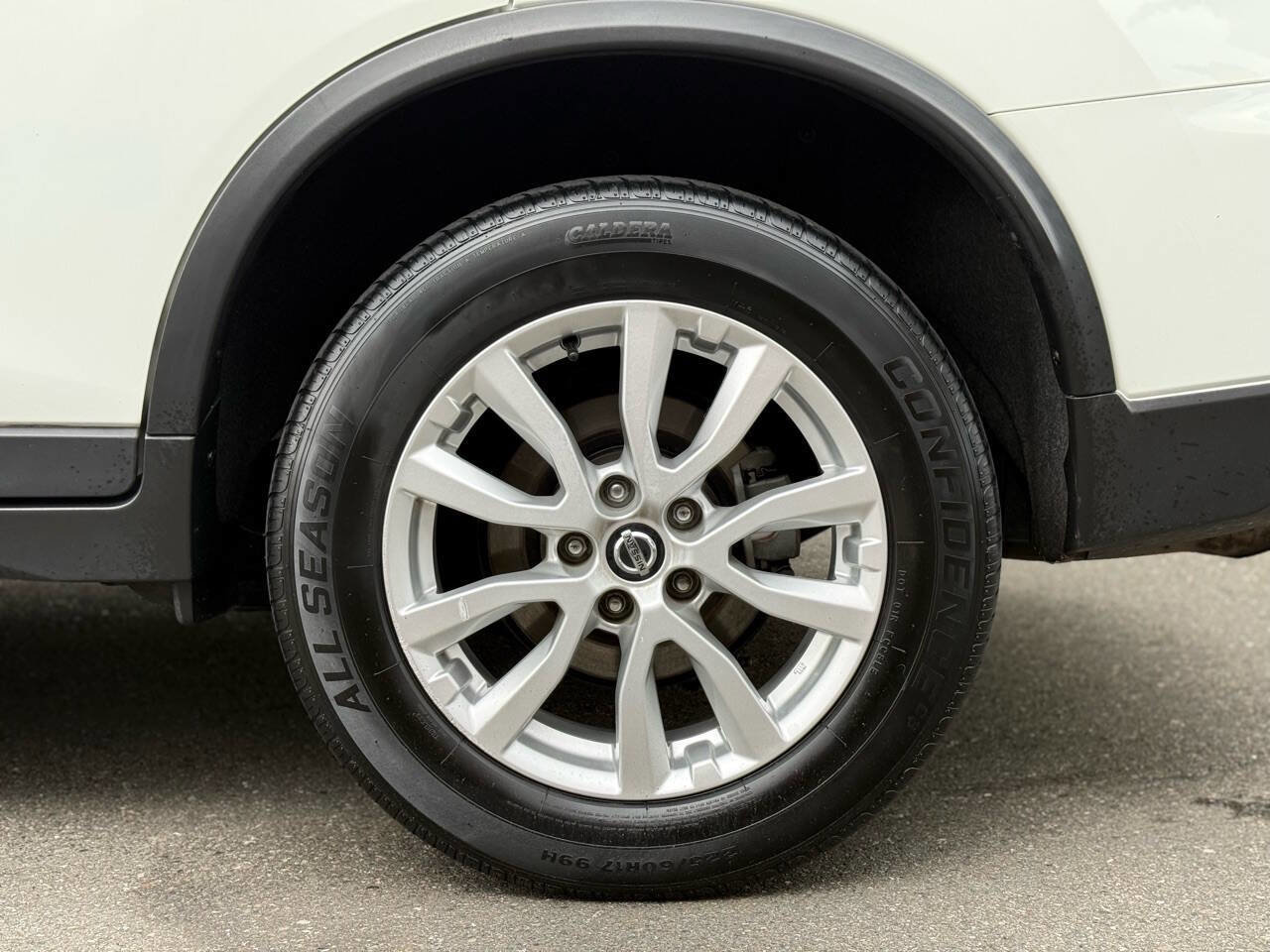 Used 2019 Nissan Rogue SV AWD/4WD image 44