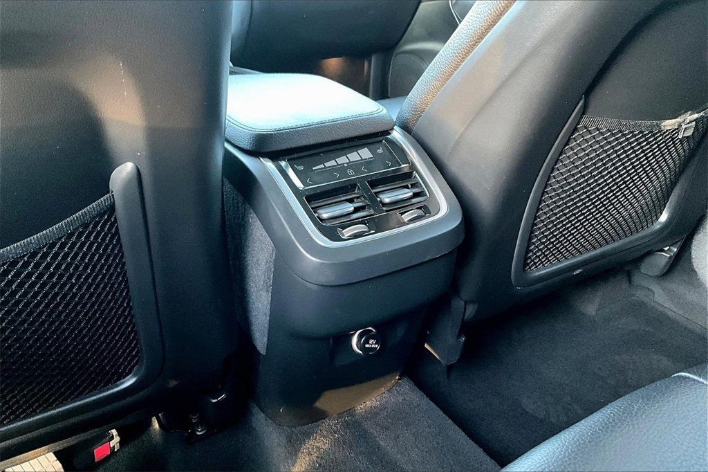 Used 2019 Volvo XC90 T6 Momentum w/ Advanced Package image 29