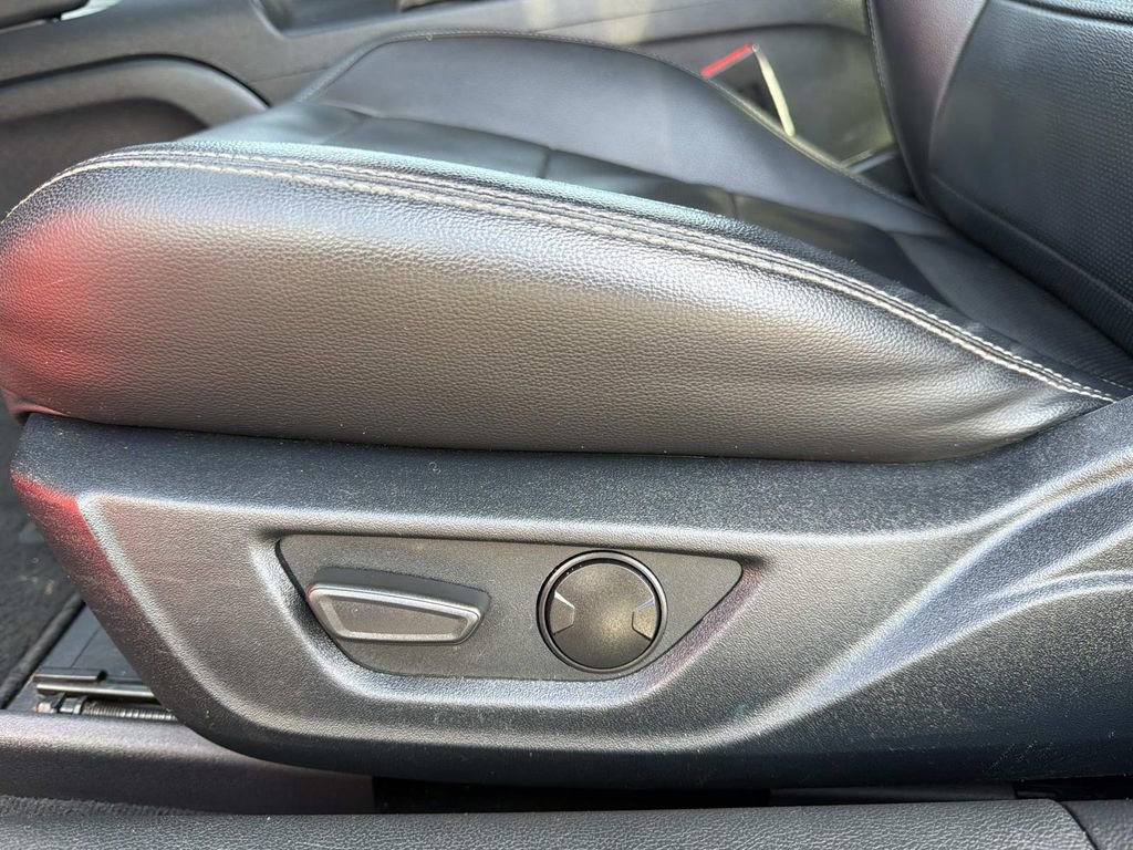 Used 2022 Ford Mustang Premium image 17