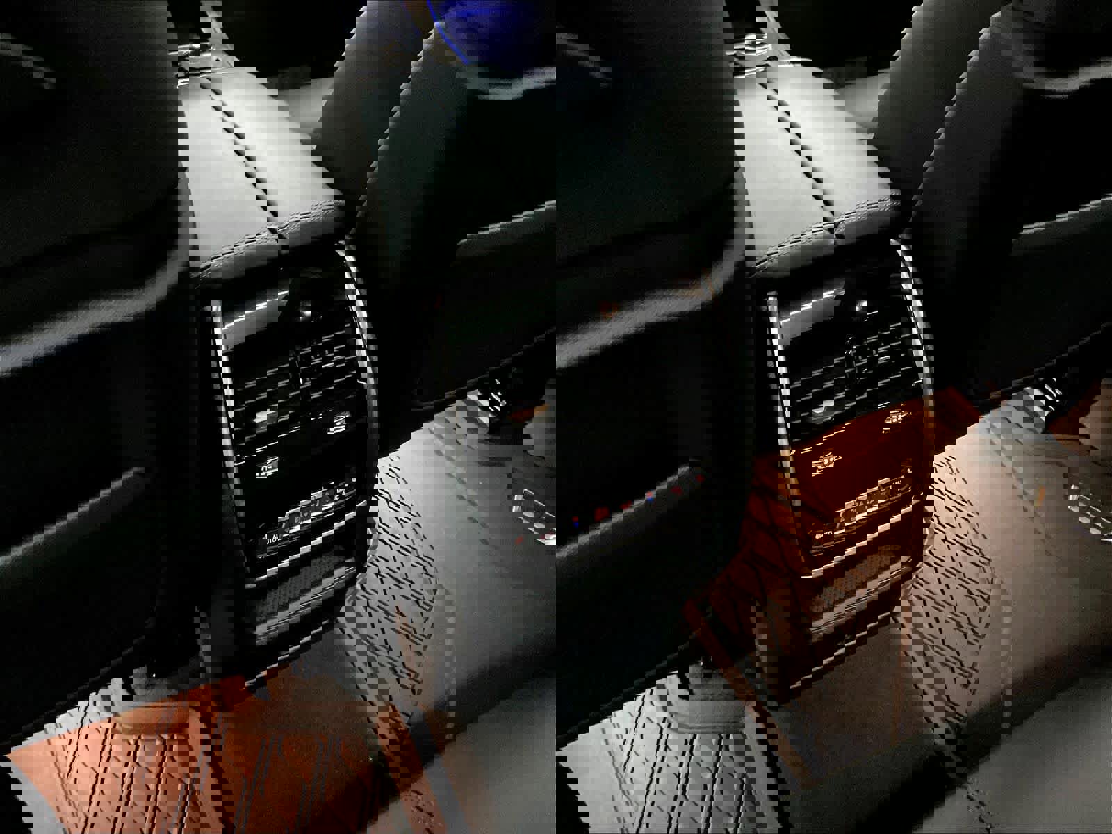 Certified 2023 BMW X5 M50i w/ Executive Package image 35