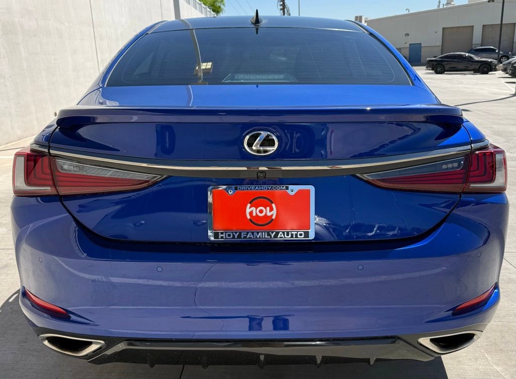 Used 2023 Lexus ES 350 F Sport w/ Accessory Package (Z2) image 5