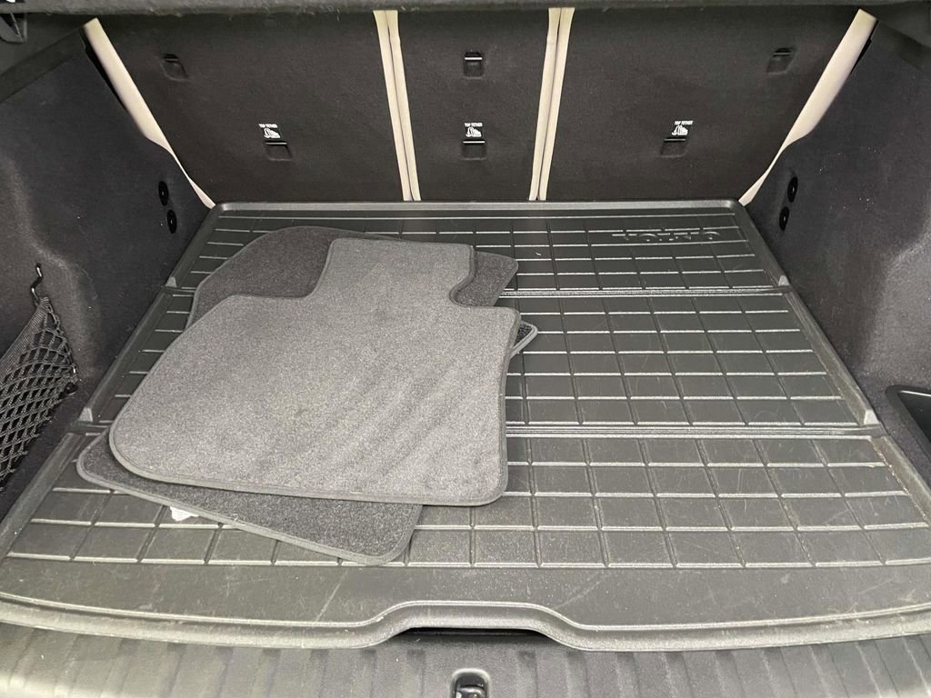 Used 2025 BMW X1 xDrive28i w/ Technology Package image 20