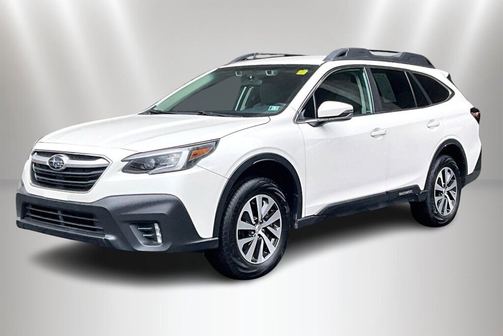 Certified 2022 Subaru Outback Premium image 3