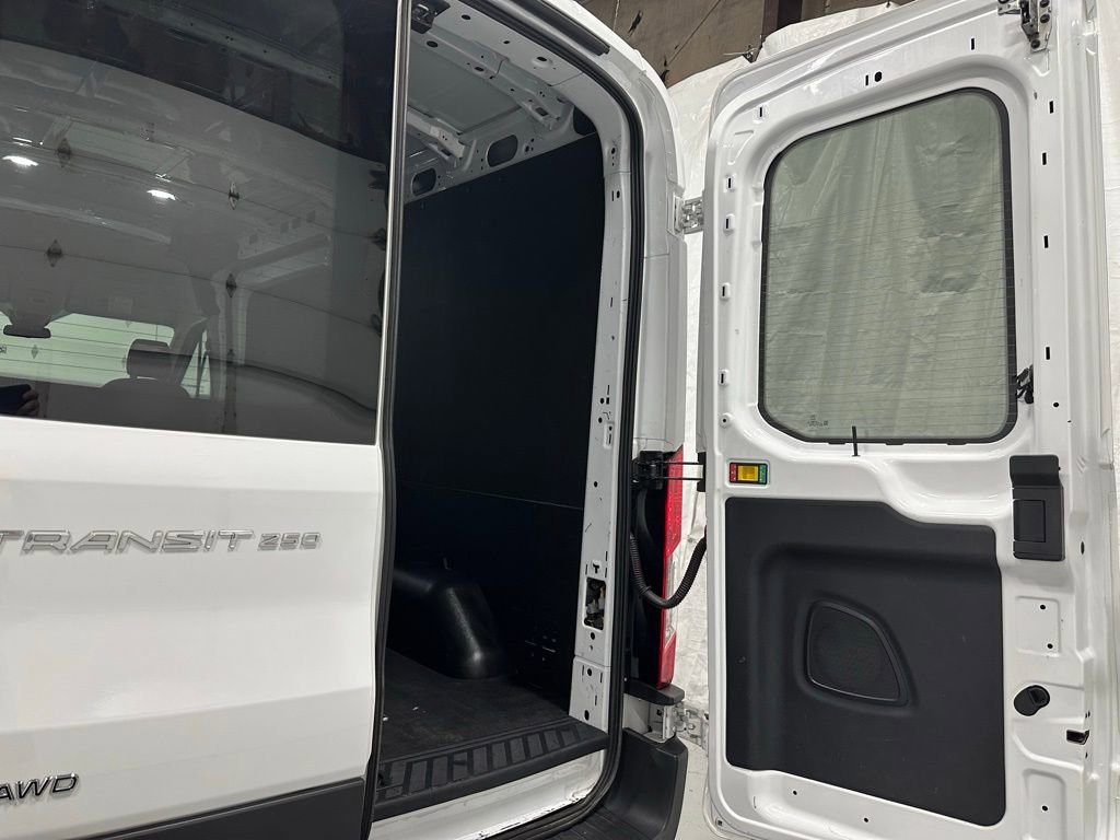 Used 2024 Ford Transit 250 148 Medium Roof Extended AWD w/ Load Area Protection Package image 36