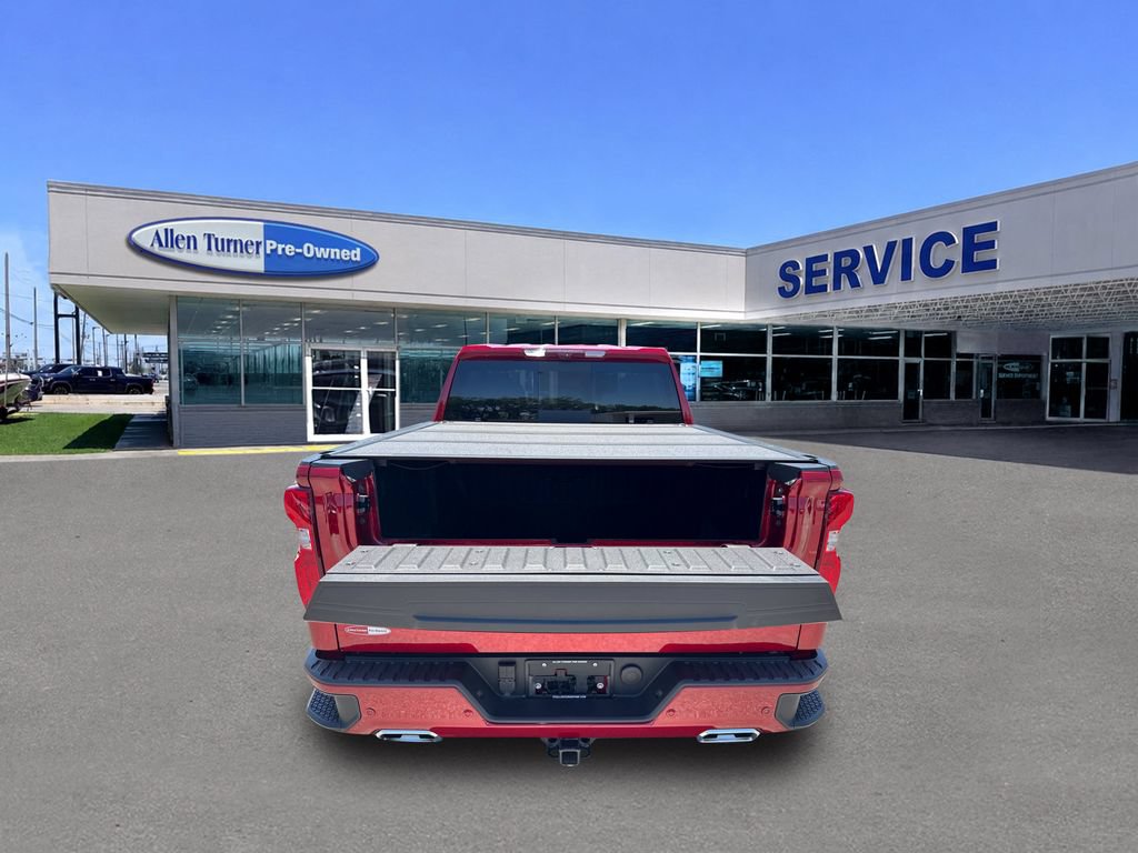 Used 2025 Chevrolet Silverado 1500 High Country w/ High Country Premium Package AWD/4WD image 11