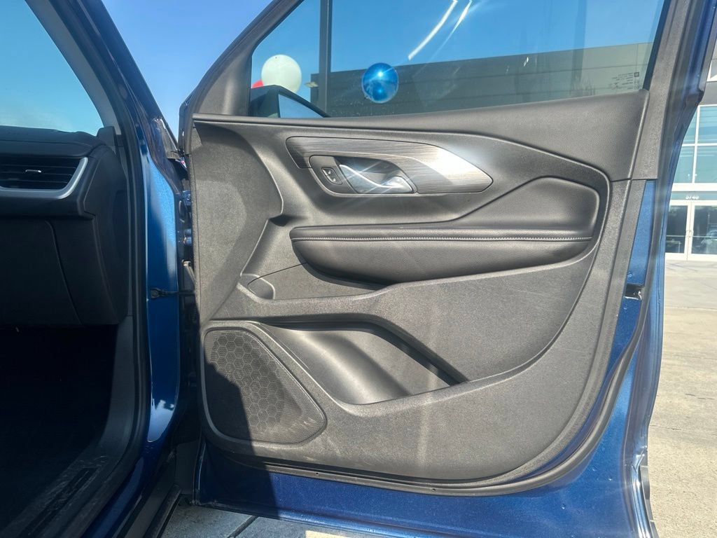 Used 2022 GMC Terrain SLE w/ LPO, Floor Liner Package FWD image 32