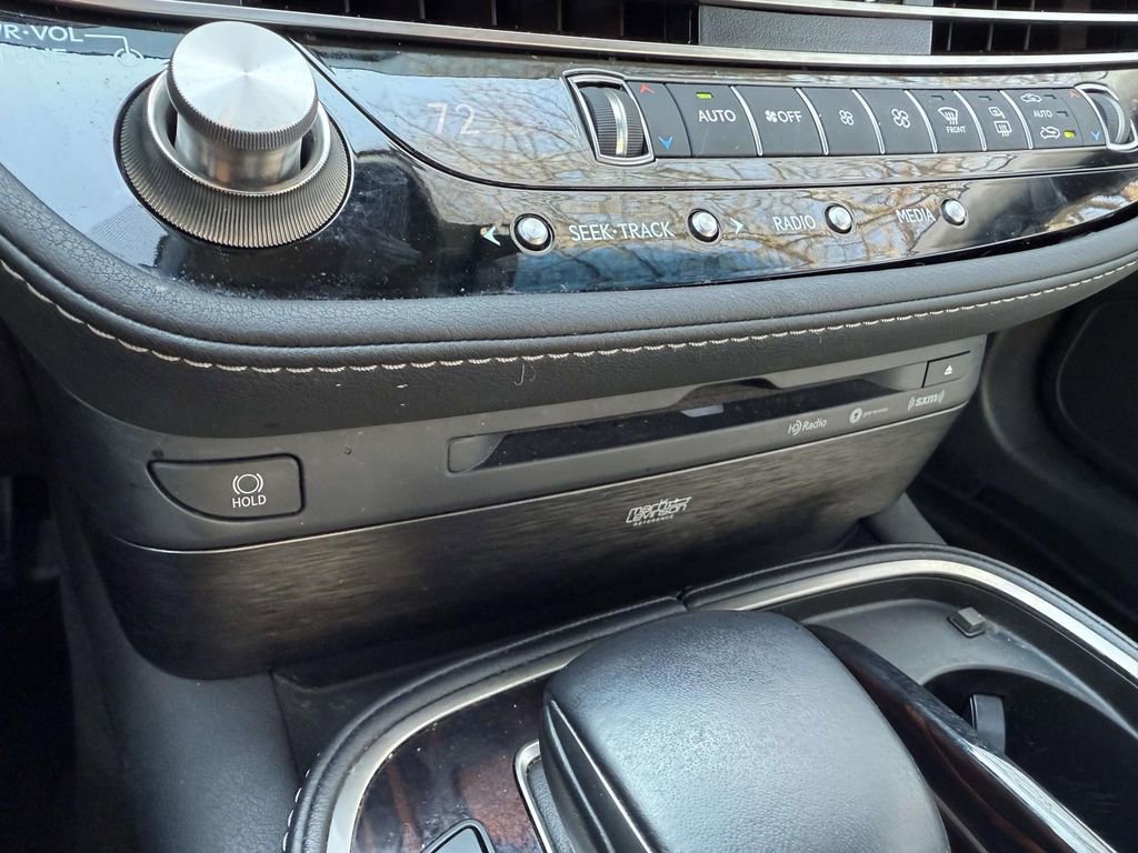 Used 2022 Lexus LS 500 AWD w/ Interior Upgrade Package image 26