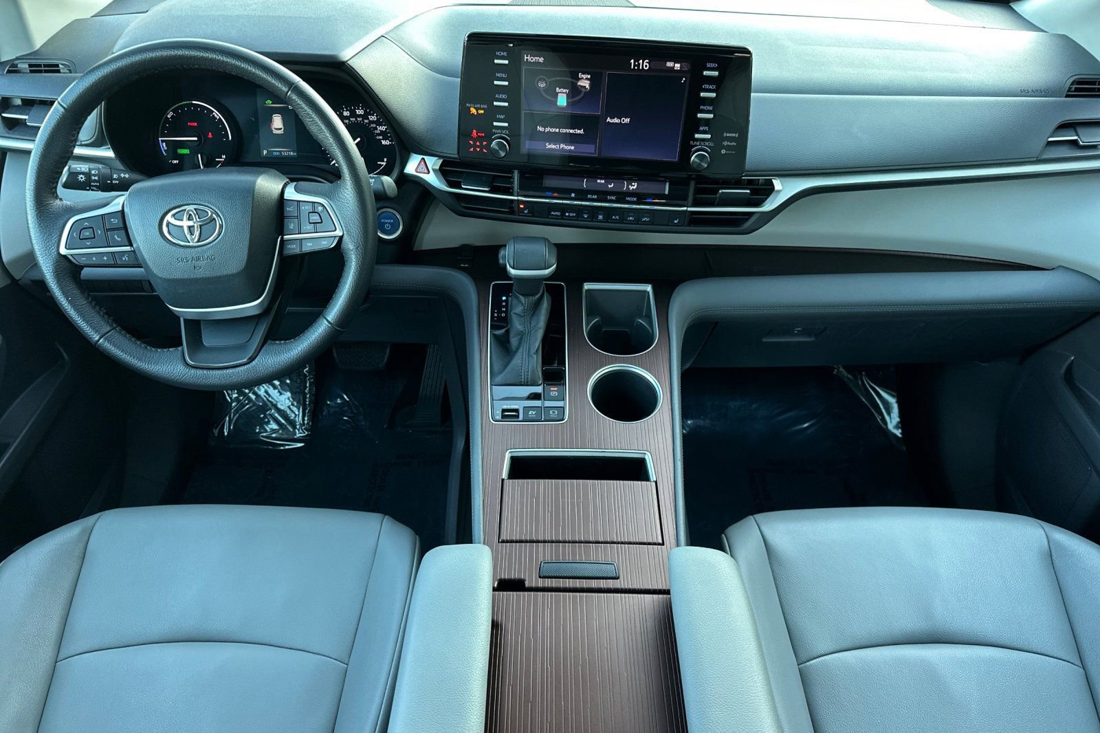 Used 2022 Toyota Sienna XLE image 16