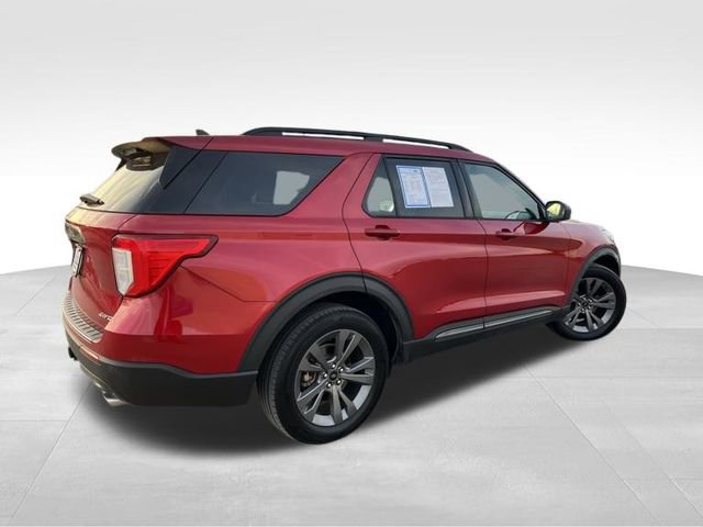 Used 2021 Ford Explorer XLT w/ Equipment Group 202A image 6