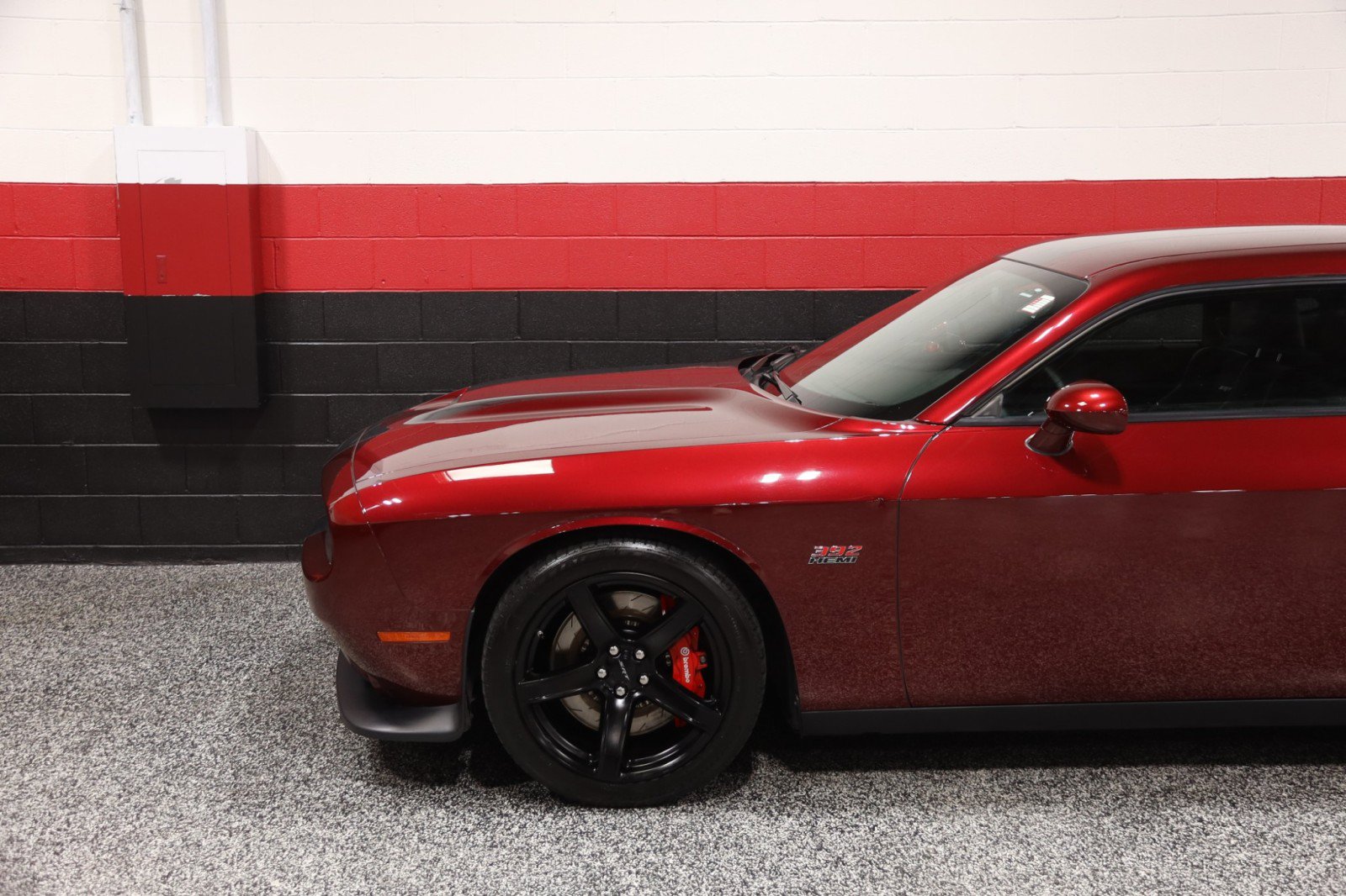 Used 2018 Dodge Challenger SRT w/ Technology Group RWD image 24