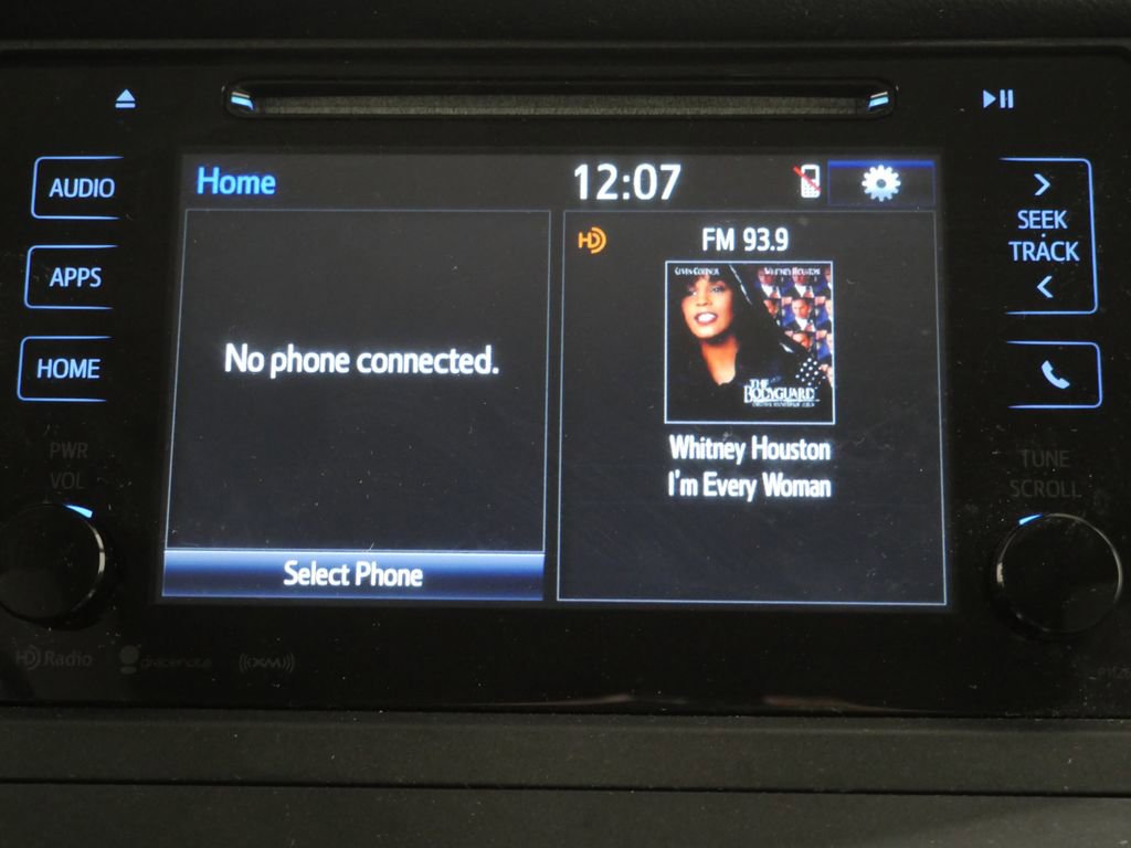 Used 2017 Toyota Sienna LE FWD image 16