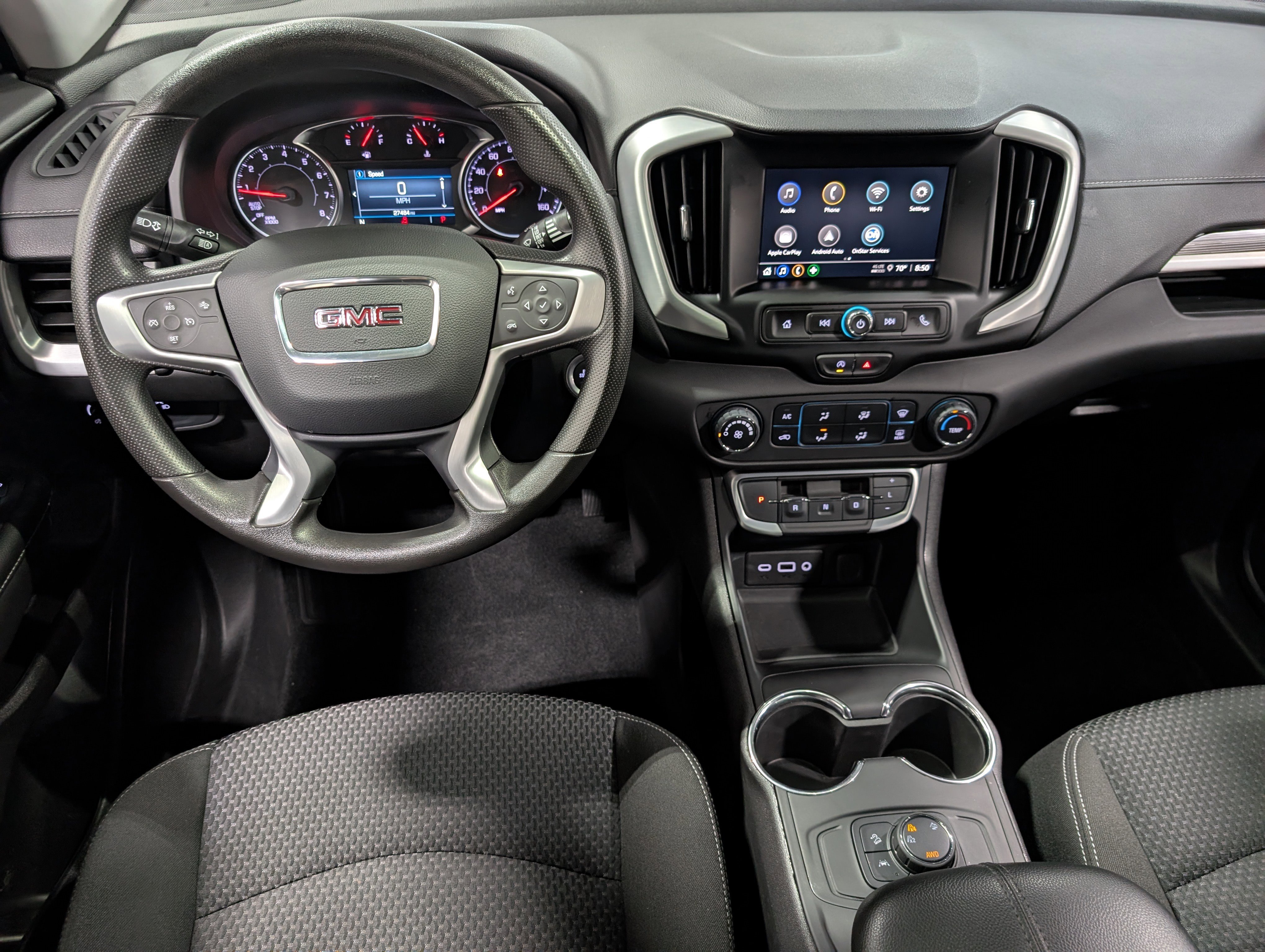 Used 2024 GMC Terrain SLE image 12