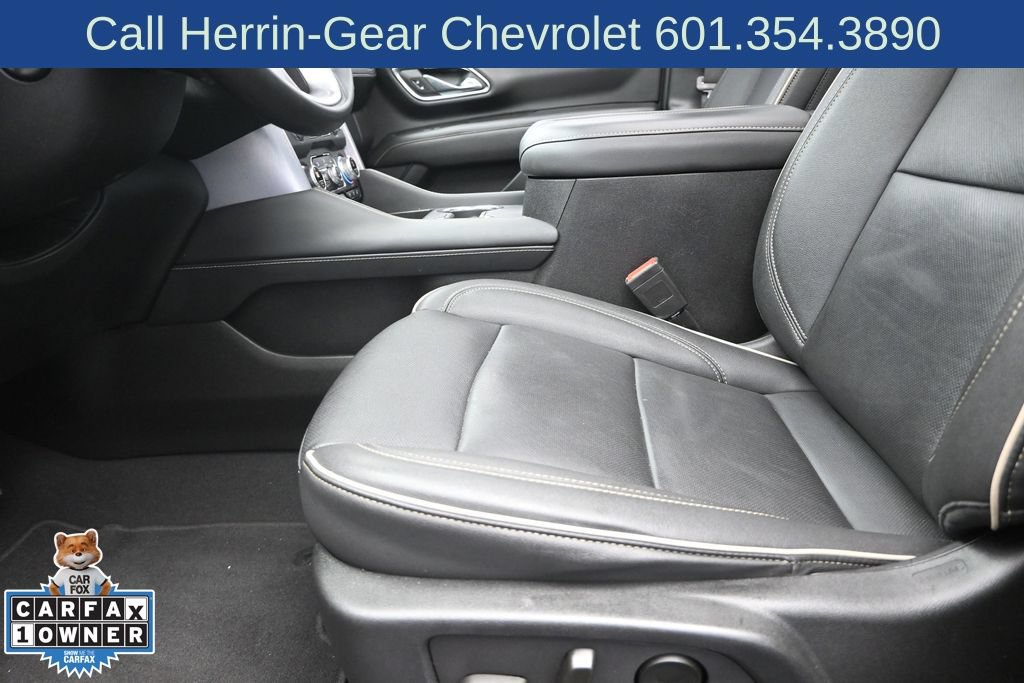 Used 2023 GMC Yukon SLT w/ SLT Premium Package RWD image 13