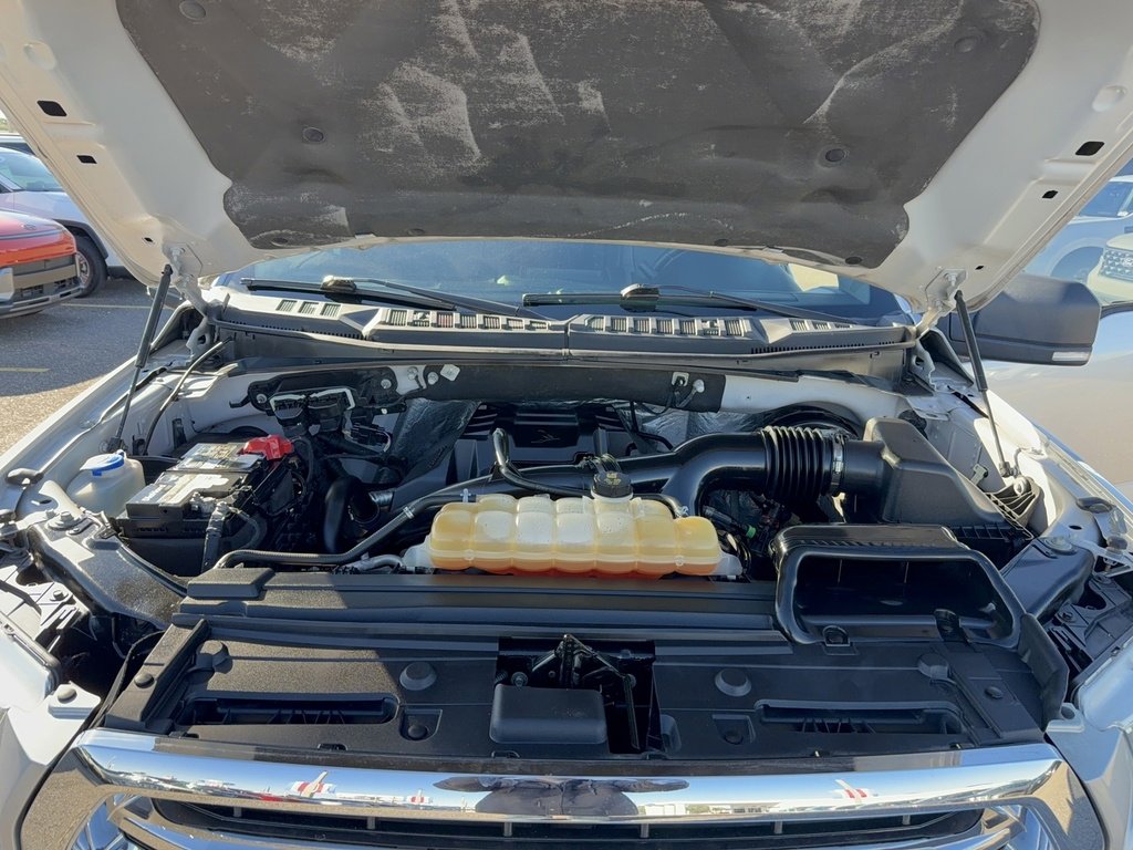 Used 2015 Ford F150 XLT w/ Equipment Group 302A Luxury image 36