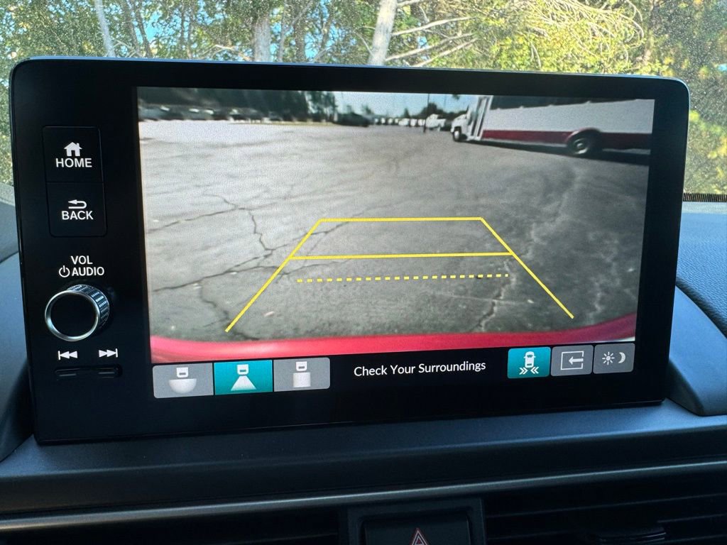 Used 2025 Honda Pilot EX-L image 27