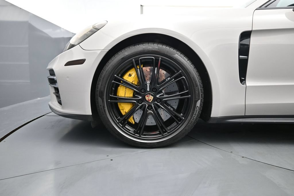 Certified 2022 Porsche Panamera Turbo S w/ Assistance Package AWD/4WD image 6