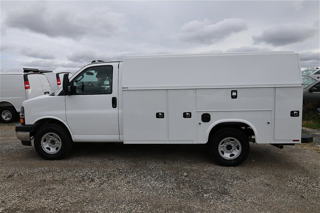 New 2025 Chevrolet Express 3500 w/ Power Convenience Package image 2