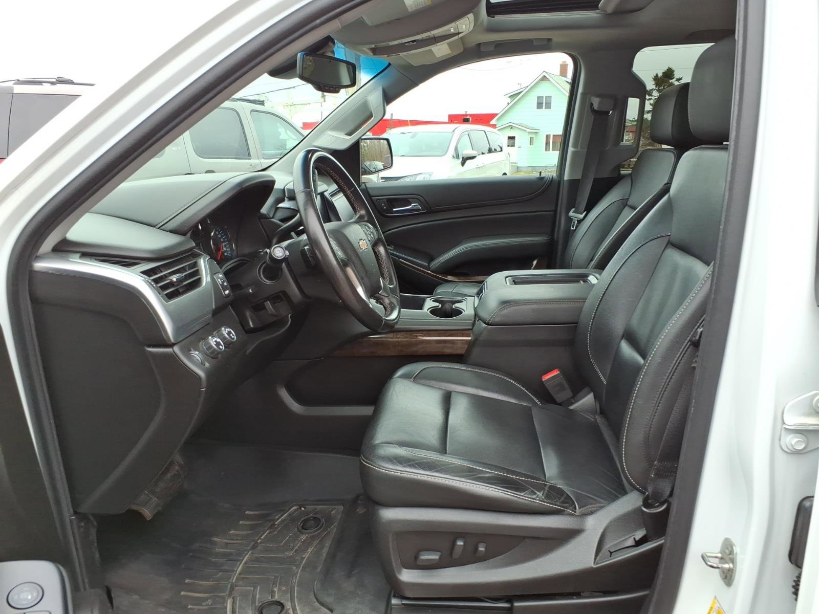 Used 2018 Chevrolet Suburban LT AWD/4WD image 10