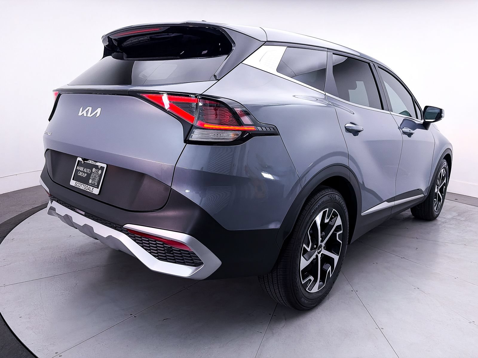 Used 2024 Kia Sportage EX FWD image 15