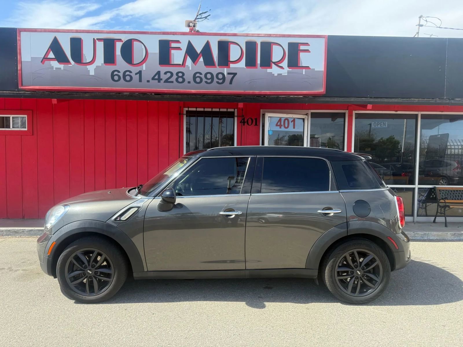 Used 2011 MINI Cooper Countryman S image 1