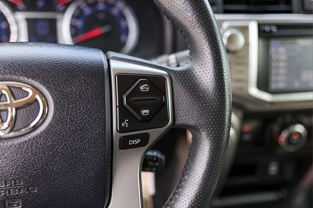 Used 2019 Toyota 4Runner SR5 AWD/4WD image 13