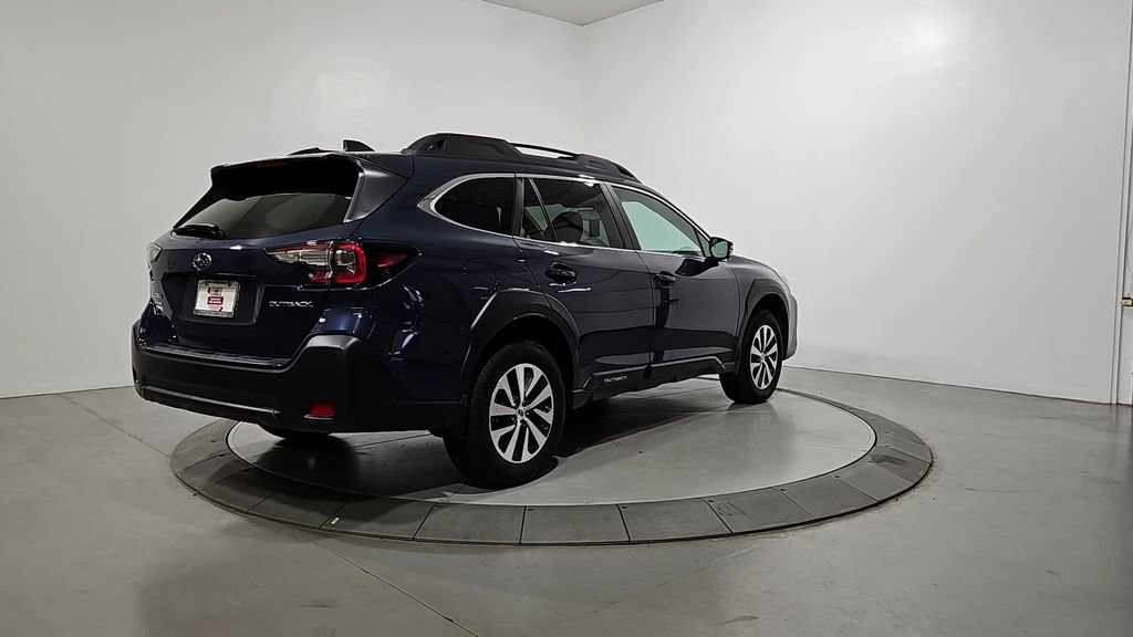 Certified 2025 Subaru Outback Premium AWD/4WD image 6