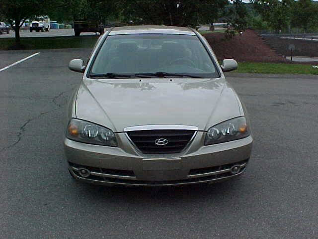 Used 2005 Hyundai Elantra GLS image 3