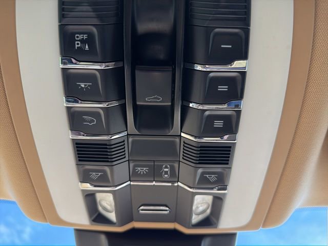 Used 2017 Porsche Macan S AWD/4WD image 40