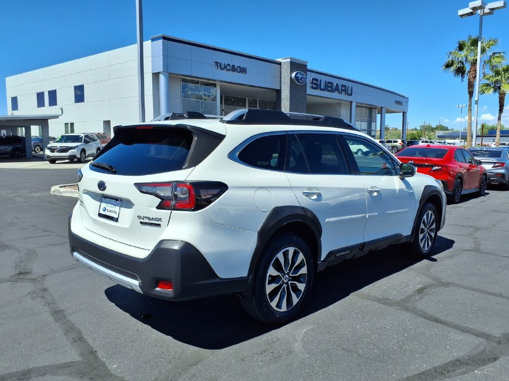 Certified 2023 Subaru Outback Touring XT AWD/4WD image 11