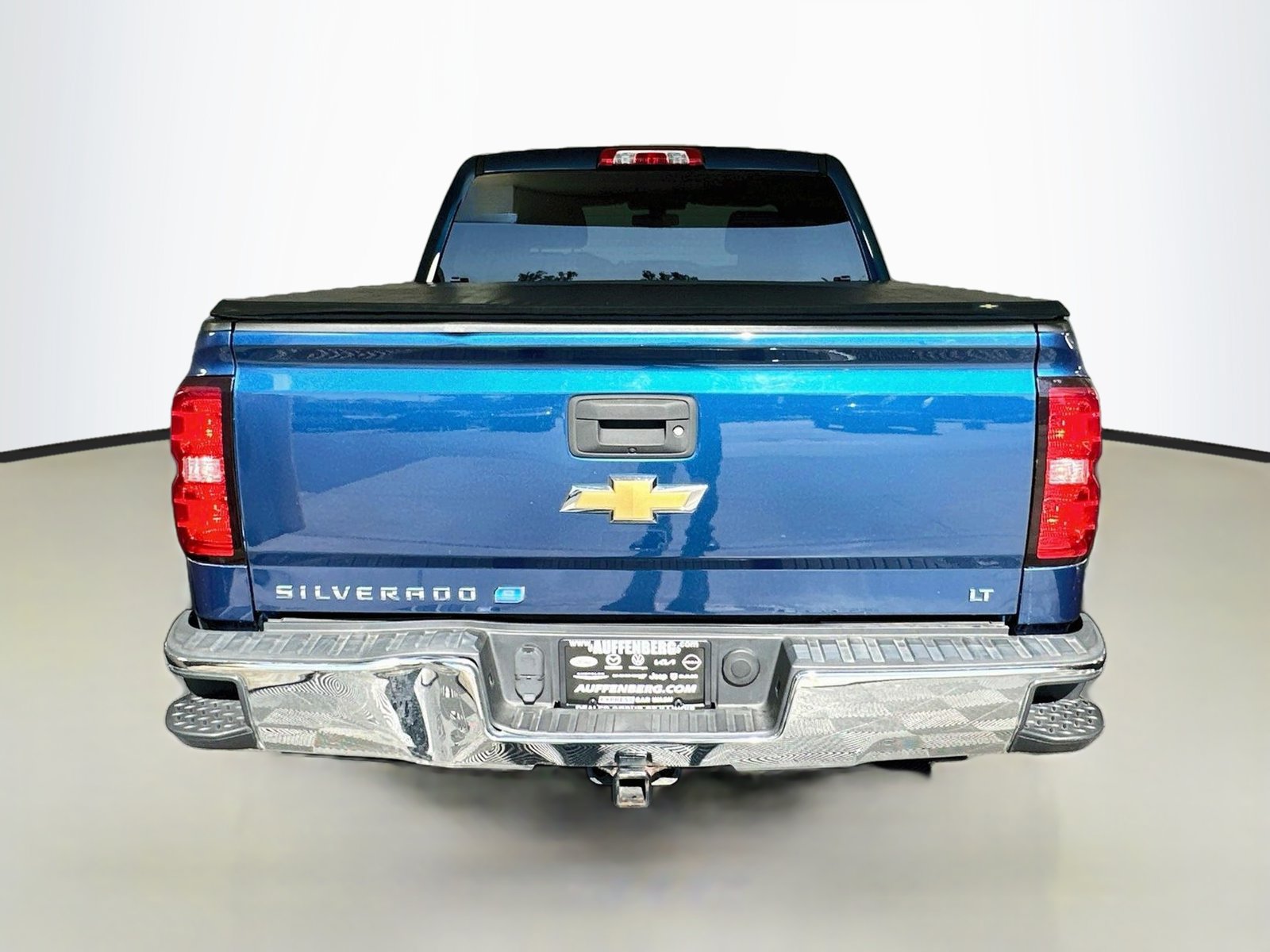 Used 2018 Chevrolet Silverado 1500 LT w/ LT Eassist Package AWD/4WD image 6