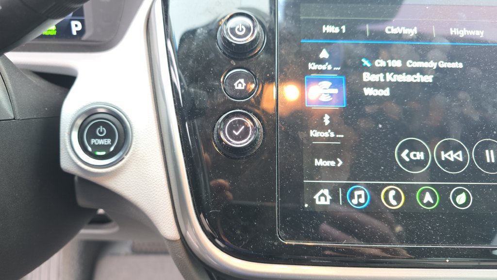 Used 2023 Chevrolet Bolt EUV Premier w/ Sun & Sound Package FWD image 21