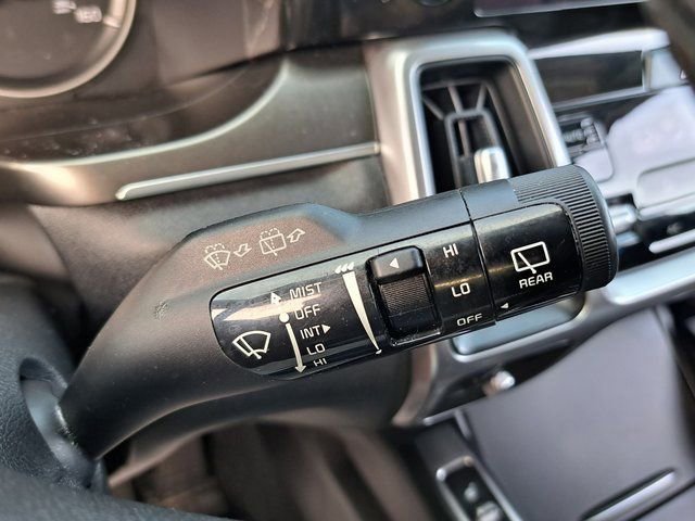 Used 2022 Kia Sorento S image 11