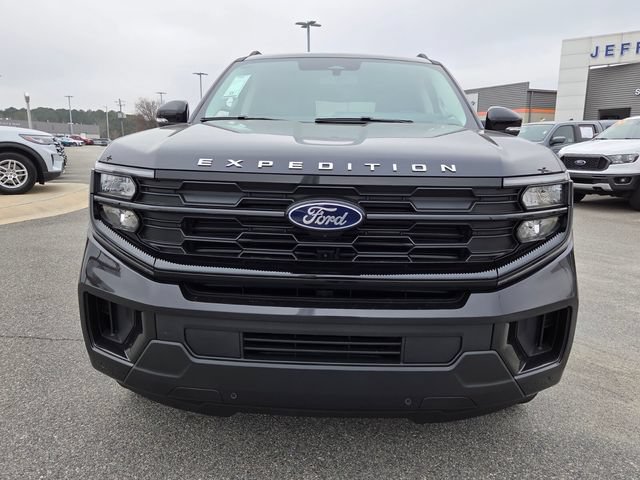 New 2026 Ford Expedition Max Active RWD image 2