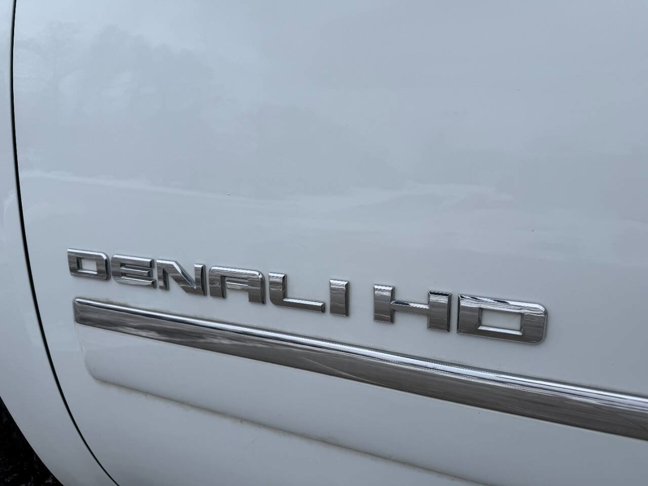 Used 2013 GMC Sierra 2500 Denali w/ Suspension Package, Off-Road image 8