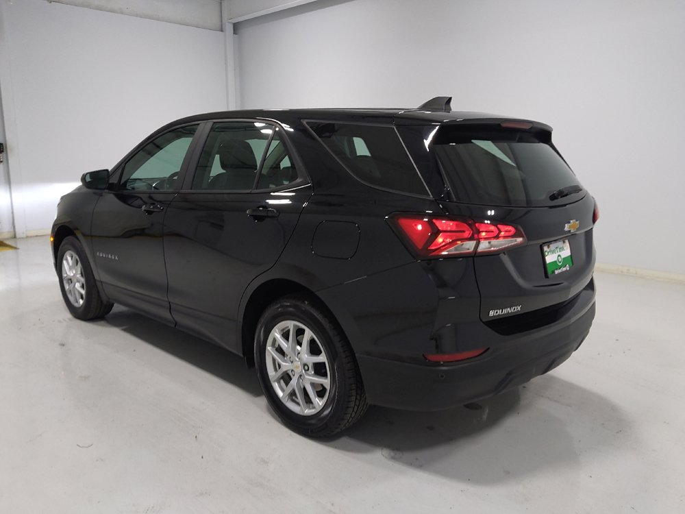 Used 2023 Chevrolet Equinox LS AWD/4WD image 5